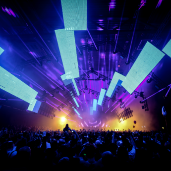 This is an image of a live music audience at a concert in Mannheim Germany